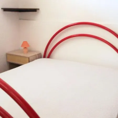 Διαμέρισμα Cozy In 80 Sqm + Terrace